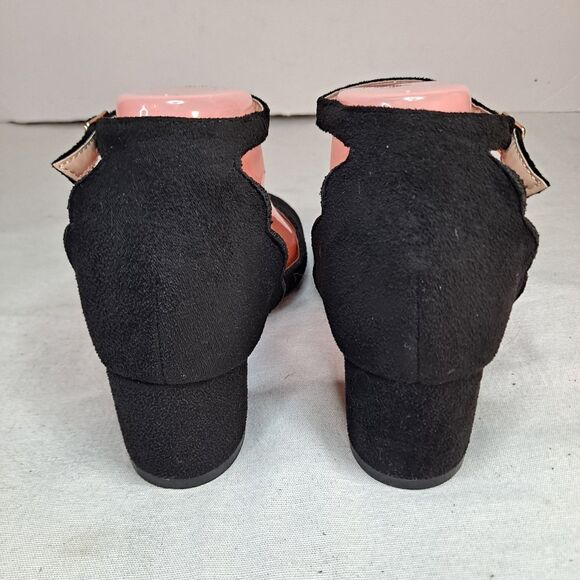 Journee Collection Women's 8.5 Edna Ankle Strap Black Scalloped Pumps Block Heel - Picture 3 of 8